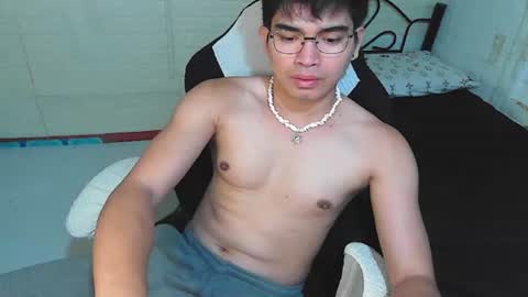 Snapshot of alpha_rider chatting on June 27, 6:40 am Angelo online show from June 27, 6:40 am