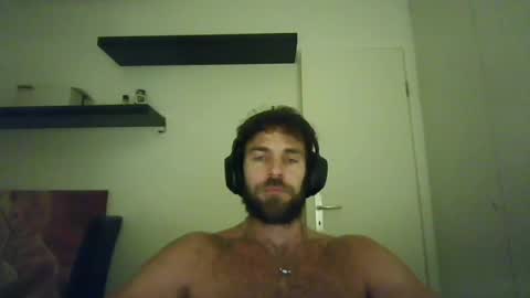 alphah_hunk online show from October 21, 6:41 pm