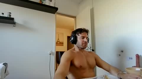 alphah_hunk online show from April 4, 3:09 pm