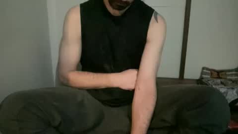 Snapshot of alphajosh chatting on April 23, 2:02 am alphajosh online show from April 23, 2:02 am