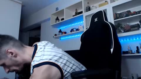 Snapshot of alphamastertodd chatting on November 17, 6:30 am MasterTodd online show from November 17, 6:30 am