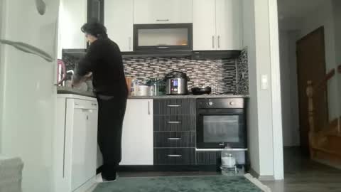 Snapshot of alphandre chatting on January 30, 7:07 am AlphAndre online show from January 30, 7:07 am