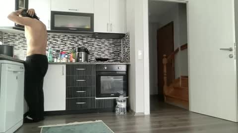 Snapshot of alphandre chatting on March 9, 7:45 am AlphAndre online show from March 9, 7:45 am