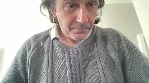 Snapshot of alphandre chatting on March 11, 6:10 am AlphAndre online show from March 11, 6:10 am