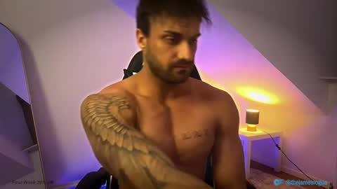 alphastud25 online show from April 28, 12:21 pm