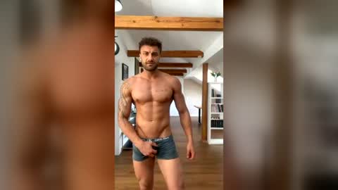 Snapshot of alphastud25 chatting on July 2, 11:38 am alphastud25 online show from July 2, 11:38 am