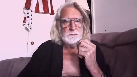 AlphaUniform online show from September 27, 2:44 pm