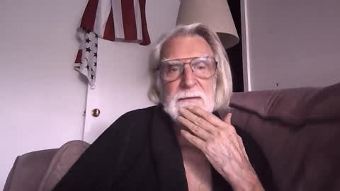 AlphaUniform online show from November 29, 4:10 pm