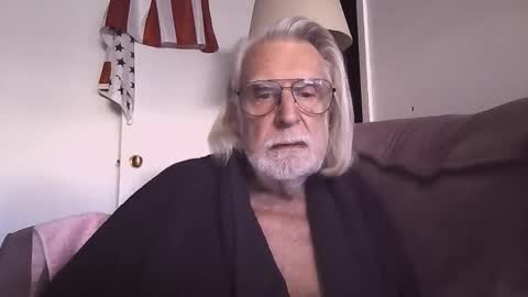 AlphaUniform online show from February 4, 1:50 pm