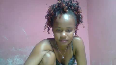 Snapshot of alphosettah chatting on December 4, 7:01 pm alphosettah online show from December 4, 7:01 pm