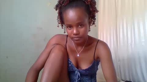 Snapshot of alphosettah chatting on December 5, 6:43 am alphosettah online show from December 5, 6:43 am