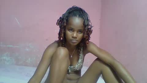 Snapshot of alphosettah chatting on December 10, 7:43 pm alphosettah online show from December 10, 7:43 pm