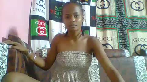 Snapshot of alphosettah chatting on January 28, 7:32 am alphosettah online show from January 28, 7:32 am