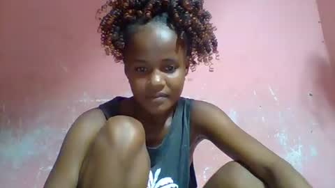 Snapshot of alphosettah chatting on February 19, 7:27 pm alphosettah online show from February 19, 7:27 pm