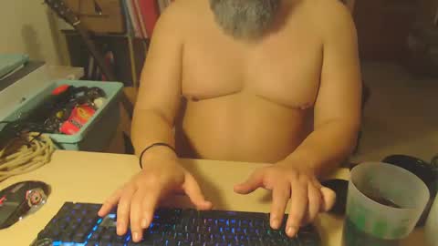 Snapshot of alpistesub chatting on January 12, 12:07 am alpistesub online show from January 12, 12:07 am