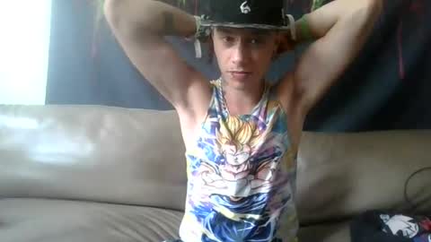 Snapshot of altboy010 chatting on July 24, 1:53 pm altboy010 online show from July 24, 1:53 pm