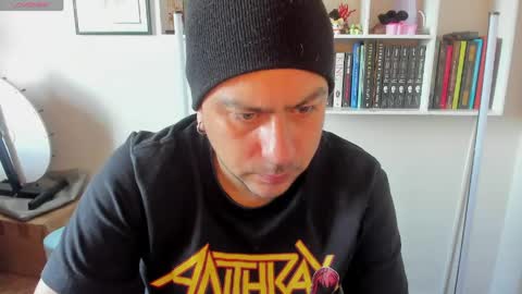 Snapshot of alucard_col666 chatting on June 2, 12:51 pm alucard_col666 online show from June 2, 12:51 pm