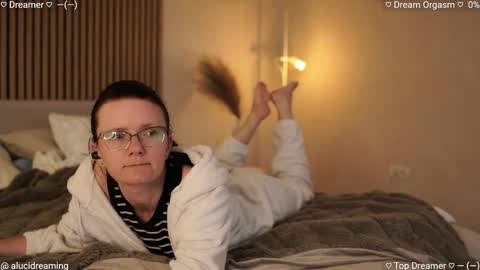 Lucid Dreaming online show from October 22, 7:02 pm