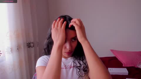 Snapshot of aluna_0310 chatting on December 9, 6:46 pm . . online show from December 9, 6:46 pm