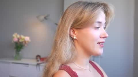 Snapshot of aluntick chatting on May 16, 2:05 pm Amelia NEXT STREAM online show from May 16, 2:05 pm