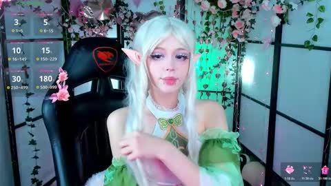 Snapshot of aluwe_meow chatting on March 20, 9:41 pm Aluwe online show from March 20, 9:41 pm