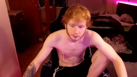 Snapshot of alvin__main chatting on February 21, 9:00 pm Alvin Puska -- online show from February 21, 9:00 pm