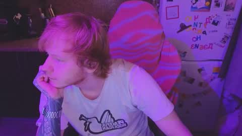 Snapshot of alvin__main chatting on February 5, 5:28 pm Alvin Puska -- online show from February 5, 5:28 pm