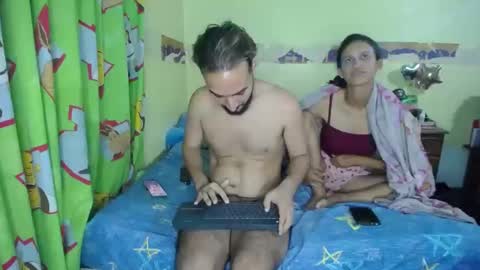 Snapshot of always_hot3 chatting on October 5, 4:22 am always_hot3 online show from October 5, 4:22 am