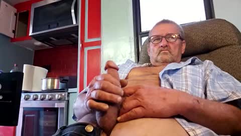Snapshot of alwayshard4u1 chatting on May 6, 1:05 pm alwayshard4u1 online show from May 6, 1:05 pm