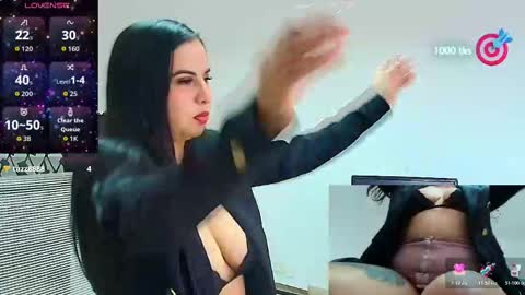   A L Y  online show from November 11, 12:05 pm