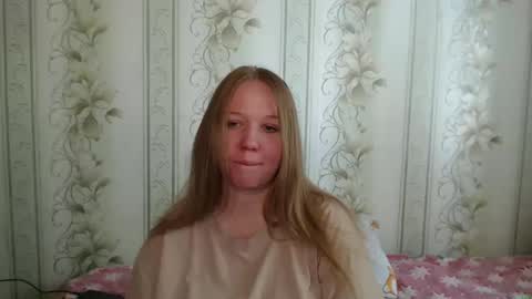 Snapshot of alya764770 chatting on May 15, 11:34 pm alya764770 online show from May 15, 11:34 pm