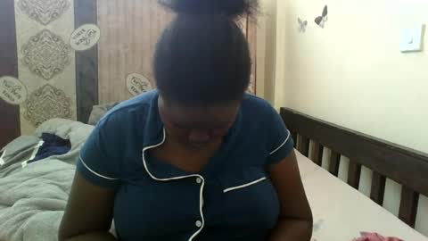 Snapshot of alyabeiby chatting on July 23, 9:29 am alyabeiby online show from July 23, 9:29 am