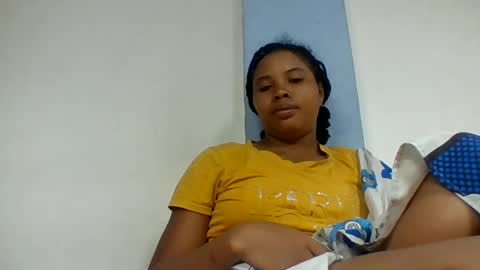 Snapshot of alydie7 chatting on June 30, 5:41 am alydie7 online show from June 30, 5:41 am
