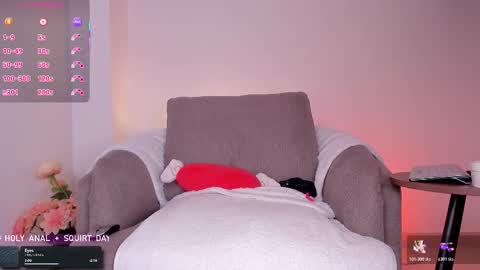 Aly Instg oficial alyjones  Lush and Domi love toys are on online show from January 31, 8:07 pm