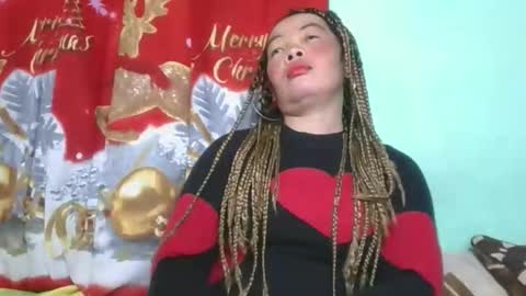 alypierette online show from February 1, 7:29 am