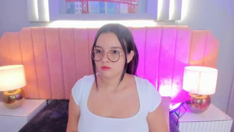 Alys  online show from September 25, 3:32 am