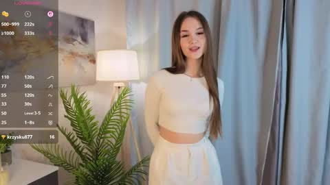 Snapshot of alyshaplescia chatting on April 20, 4:10 pm Mona online show from April 20, 4:10 pm