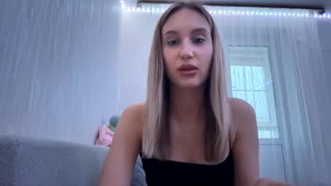 Sofi online show from April 29, 4:44 pm