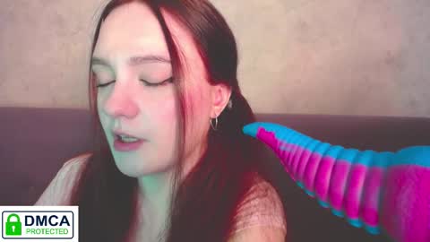 Alyssa online show from October 31, 9:43 am