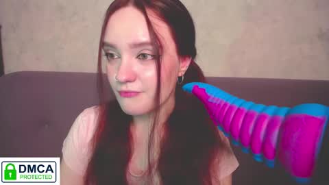 Alyssa online show from November 8, 3:01 pm