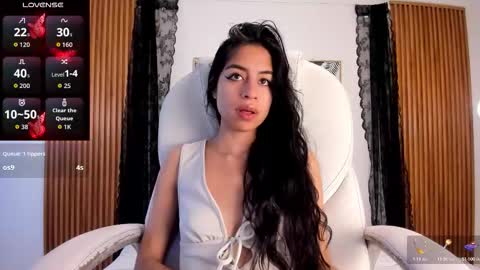 alyssabeauty_ online show from January 18, 8:56 pm