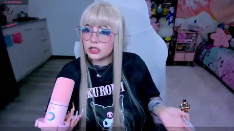  . Monday to Saturday at 10pm and 6am Colombia time online show from April 18, 2:48 am