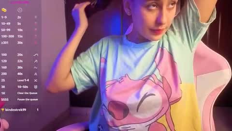 Snapshot of alyssy_nc chatting on March 1, 2:13 am alyssy_nc online show from March 1, 2:13 am