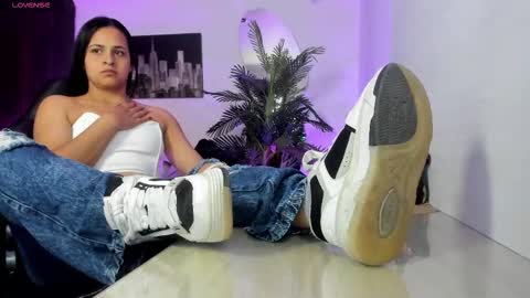 anny online show from November 1, 10:56 pm