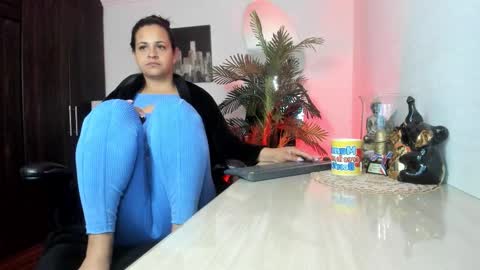 anny online show from March 11, 3:23 am