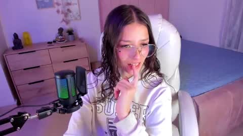 Snapshot of amaia_daniells chatting on March 11, 3:48 am B I A N C A online show from March 11, 3:48 am