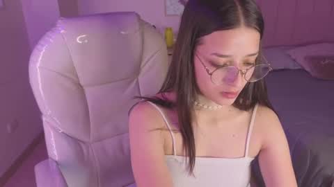 Snapshot of amaia_daniells chatting on October 5, 3:38 am B I A N C A online show from October 5, 3:38 am