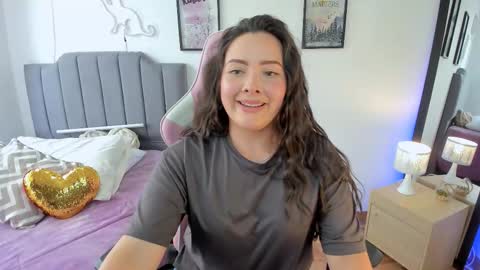 Snapshot of amaia_monet chatting on March 4, 6:58 pm Hi Im AmaiaHelp me reach 100 likes online show from March 4, 6:58 pm