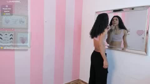 Snapshot of amaia_monroe chatting on May 15, 10:50 pm amaia_monroe online show from May 15, 10:50 pm