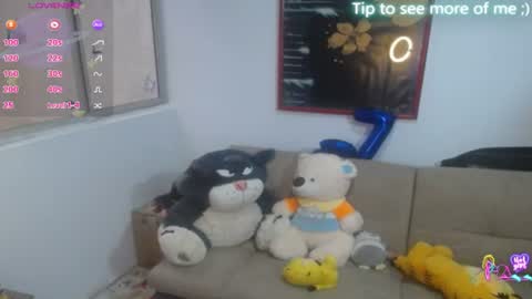 Snapshot of amaia_t chatting on June 25, 11:59 am Amaia online show from June 25, 11:59 am